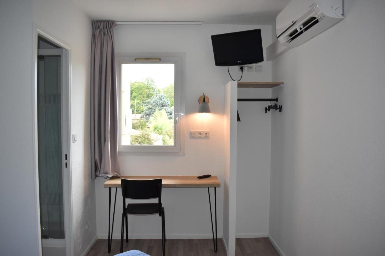 Cat'Hotel Bourg-de-Peage Exterior photo